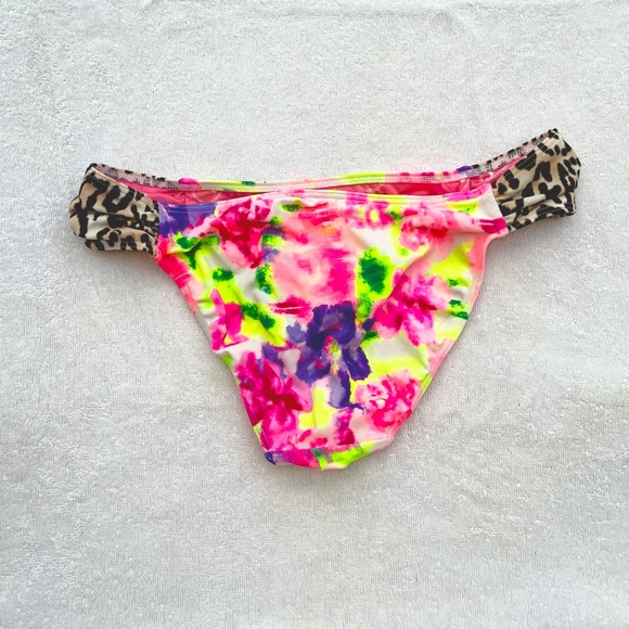 💥SALE💥 Victoria Secrets PINK Bikini! - Picture 2 of 3